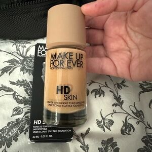 Make up forever HD skin